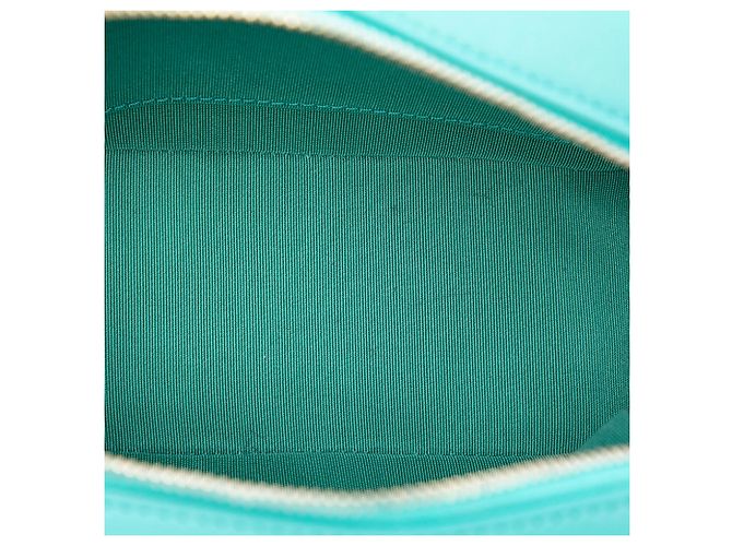 Borsa Camera Chanel in vitello smaltato blu con cuciture CC Turchese - vista 4