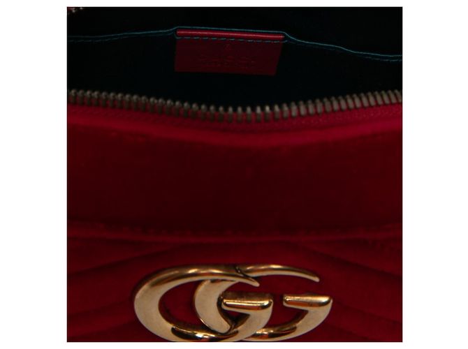 Gucci Borsa a tracolla Small GG Marmont Matelassé in velluto rosso - vista 5