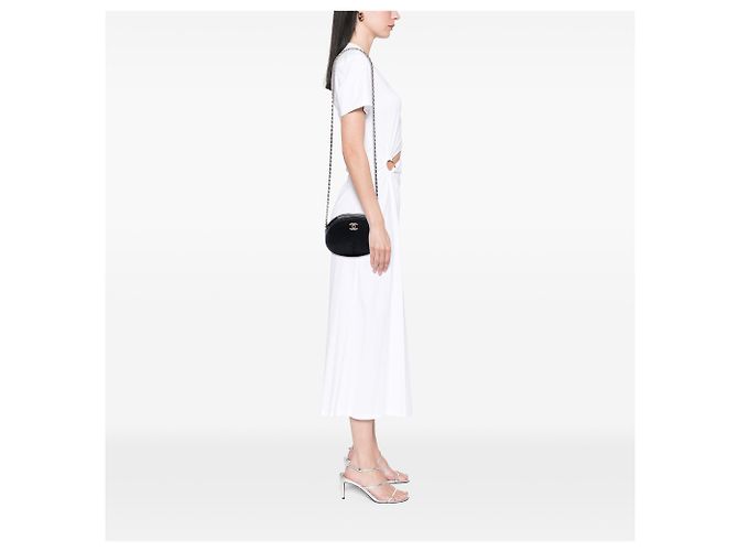 Bolso Camera Oval Plisado de Piel de Cordero Chevron Negro Chanel - vista 6