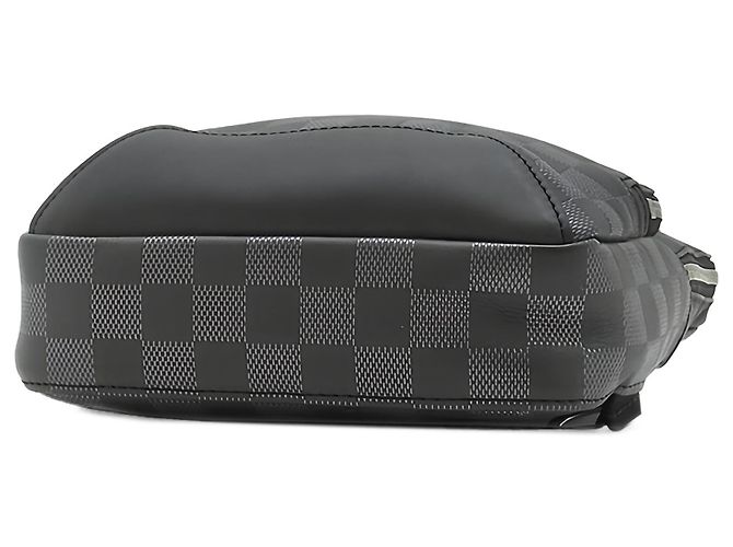 Louis Vuitton Black Damier Graphite Avenue Sling Preto - vista 3