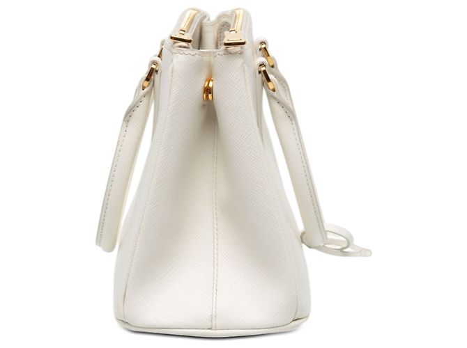 Prada Bolsa Galleria Double Zip Small em couro Saffiano branco - vista 6