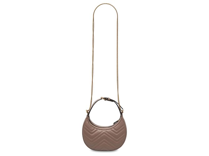 Bolsa Meia Lua Gucci Mini GG Marmont em couro de bezerro matelassê marrom Carne - vista 2