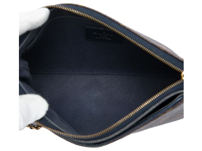 Clutch Louis Vuitton Pallas Monogram Brown Azul marinho - vista 3