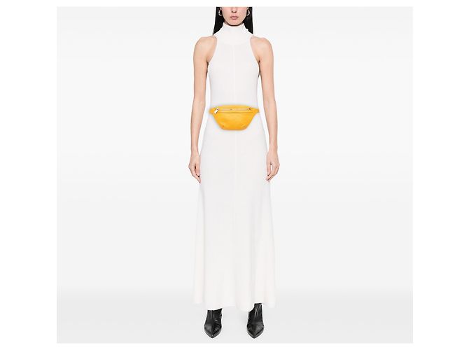 Bolso cinturón Gucci de piel de becerro perforada con relieve GG amarillo - vista 7