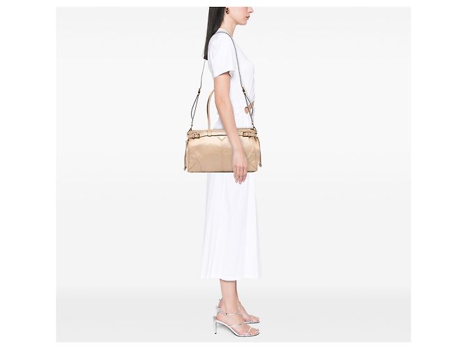 Bolso Bonnie Prada de piel de becerro Naplak beige Large - vista 6