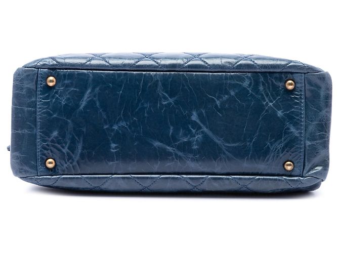 Borsa a tracolla Chanel Reissue 2.55 in pelle di vitello invecchiata matelassé blu - vista 3