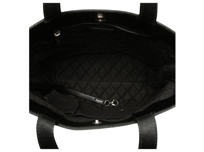 Borsa Tote Chanel CC Perforata in Nappa Nera Nero - vista 4