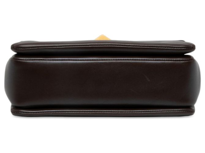 Valentino Bolsa Crossbody One Stud Chain em Nappa Brown Marrom Castanho escuro - vista 3