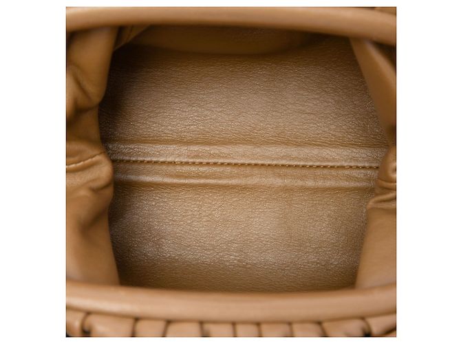 Bottega Veneta The Mini Pouch Crossbody in nappa marrone - vista 4