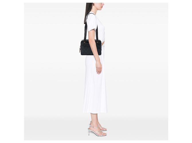 Bolso de hombro Chanel de piel de cordero acolchada negra Negro - vista 5