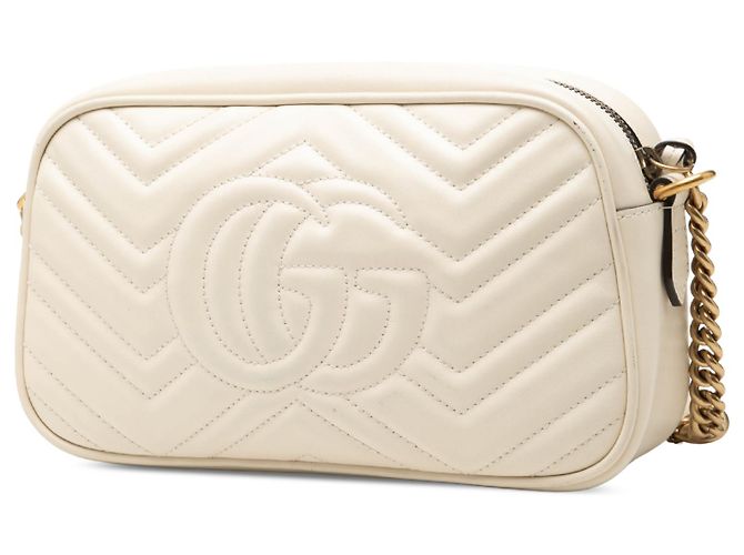 Gucci Small GG Marmont Matelassé Crossbody-Tasche aus braunem Kalbsleder Beige - Ansicht 2