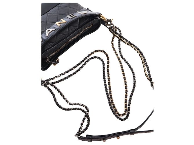Chanel Gabrielle Hobo in pelle di vitello invecchiata matelassé nera Small Nero - vista 8