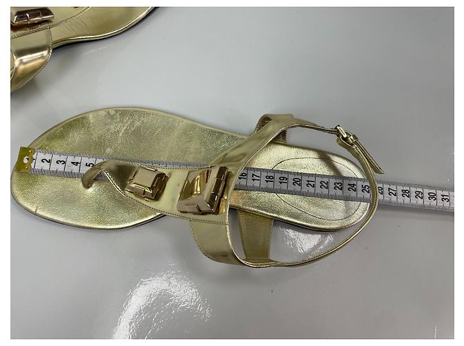 Gucci Metallic Leder Thong Sandalen Golden - Ansicht 11