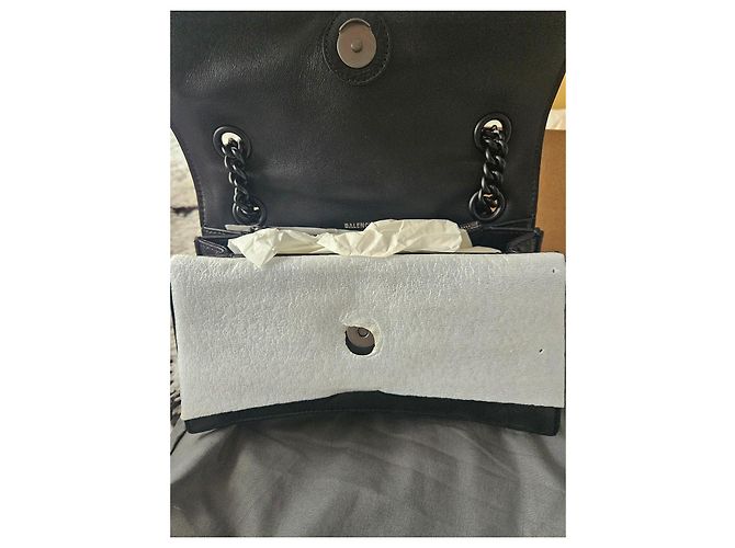 Borsa a tracolla Balenciaga Crush Chain Bag S in pelle nera Nero - vista 3