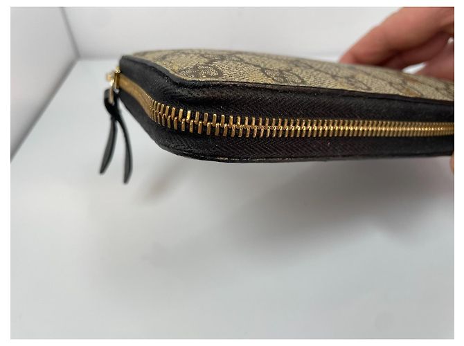 Gucci GG Supreme Bee Portafoglio con Zip Beige D'oro - vista 5