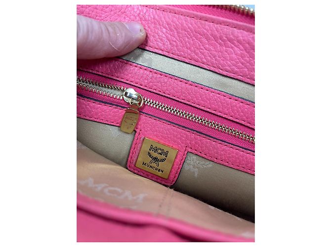 Bolso de mano MCM en cuero rosa - vista 11