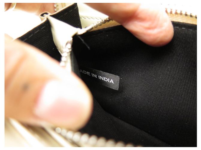 NEUE ZADIG & VOLTAIRE COMPAGNON TATTOO GELDBÖRSE + BANANEN-CHARM Roh - Ansicht 13