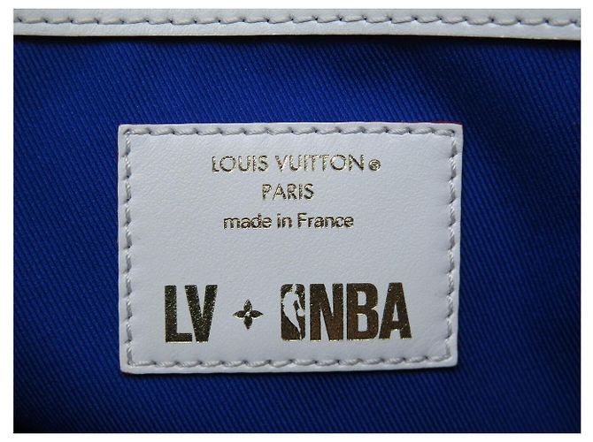 NEUE LOUIS VUITTON X NBA KEEPALL 55 BANDOULIERE M45586 HANDREISETASCHE Grau - Ansicht 15