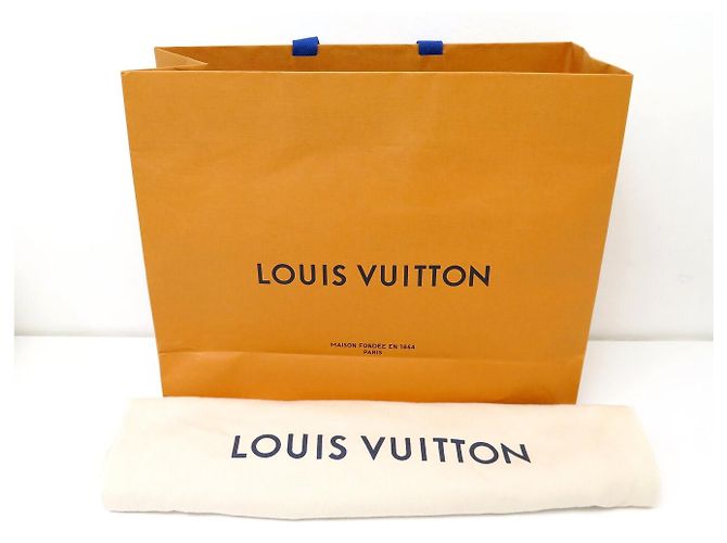 NEUE LOUIS VUITTON X NBA NILE MESSENGER MONOGRAM ANTARCTICA M45583 TASCHE Grau - Ansicht 15