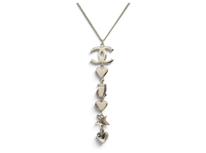 COLLANA CHANEL PENDENTE LOGO CC CUORE STELLA 2019 IN METALLO DORATO D'oro - vista 4