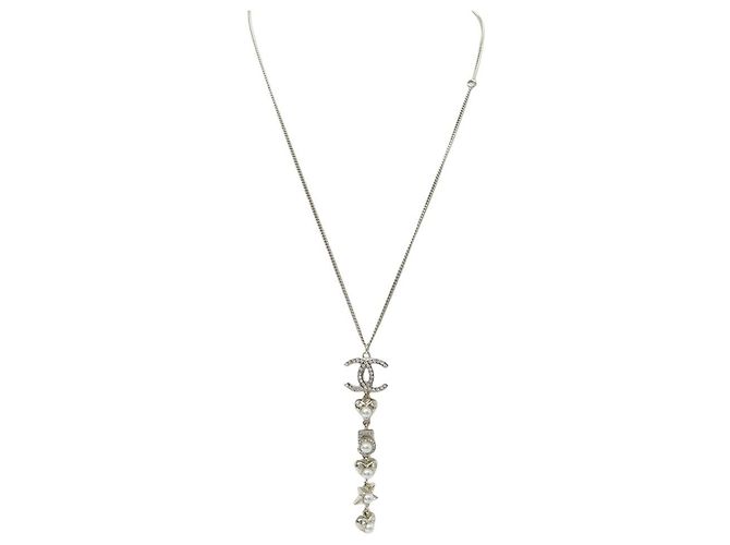 COLLANA CHANEL PENDENTE LOGO CC CUORE STELLA 2019 IN METALLO DORATO D'oro - vista 5