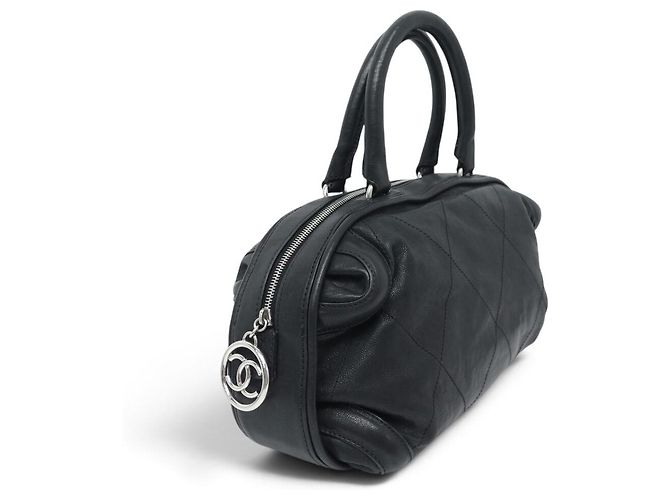 BORSA A MANO CHANEL BOSTON BOWLING IN PELLE GRANA NERA MATELASSÉ LOGO CC BAG Nero - vista 5