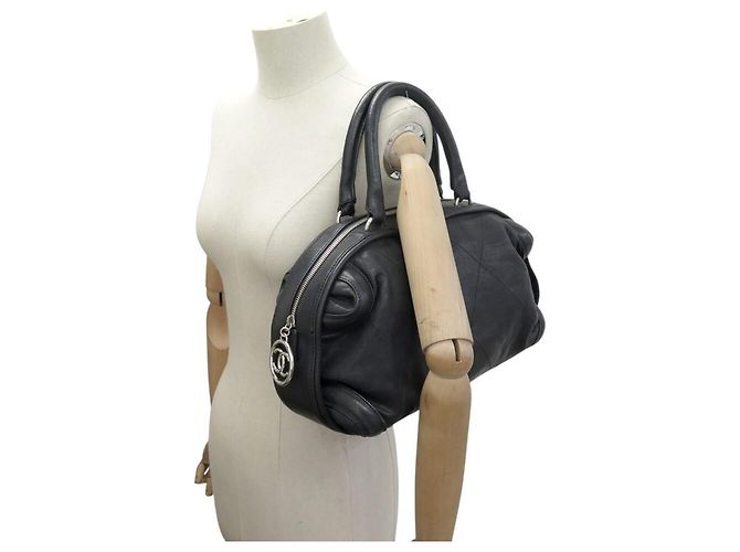 BORSA A MANO CHANEL BOSTON BOWLING IN PELLE GRANA NERA MATELASSÉ LOGO CC BAG Nero - vista 6