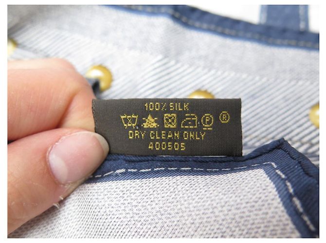NEUER LOUIS VUITTON CARRE STUDY DENIM MONOGRAM 90 CM SEIDENTUCH BLAU - Ansicht 9