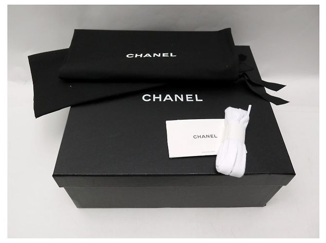 NEUE CHANEL SNEAKERS G45208 LOW TOP LOGO CC WEIß & SCHWARZ WILDLEDER 40 SNEAKERS - Ansicht 17