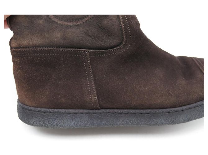 CHANEL CC LOGO SHEARLING BOOTS AUS UMGEKEHRTEM SCHAFLEDER 39 Braun - Ansicht 9