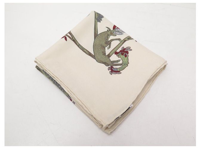 Hermès NEU VINTAGE HERMES ALPHABET III ANNIE FAIVRE CARRE 70 SEIDENTUCHEL - Ansicht 10