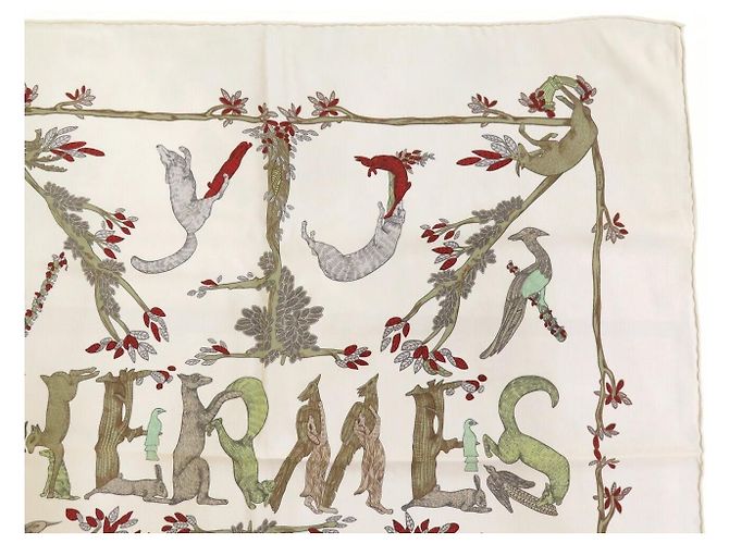 Hermès NEU VINTAGE HERMES ALPHABET III ANNIE FAIVRE CARRE 70 SEIDENTUCHEL - Ansicht 3