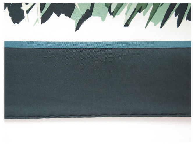 Hermès VINTAGE HERMES COLS VERTS TUCH 1. EDITION CARRE 90 AUS GRÜNER SEIDE - Ansicht 10