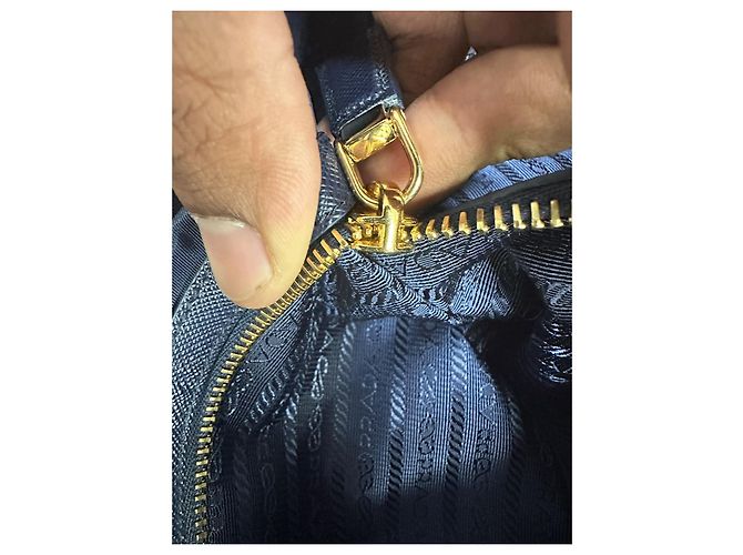 Borsa Tote Prada Large Re-Edition 1978 in Poliammide Blu Navy Blu chiaro - vista 17