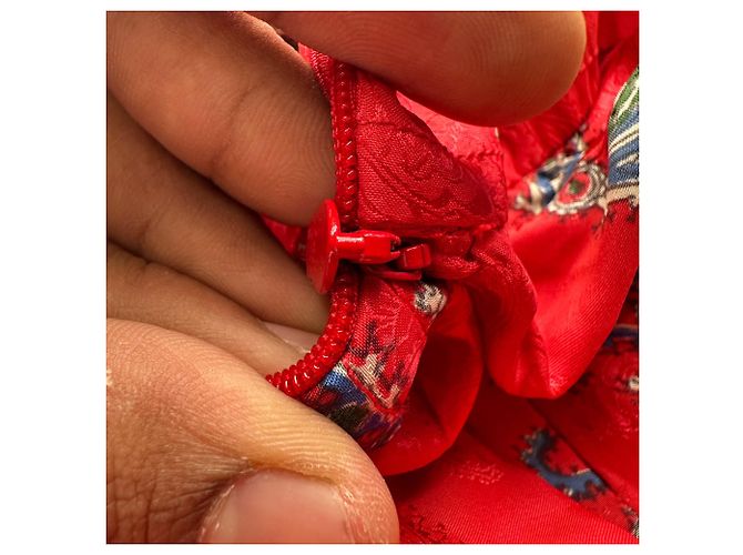 Robe courte imprimée à encolure drapée Sandro en viscose rouge - vue 5