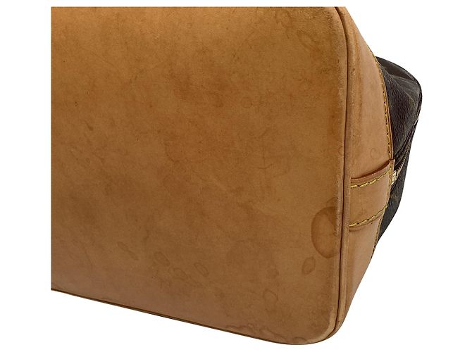 Louis Vuitton Monogram Canvas Alma PM Handtasche aus braunem Leder Rot - Ansicht 13