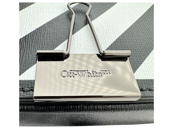 Off White Mini Clip Binder Strip Off-White en piel Saffiano negra Negro - vista 7