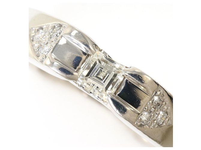 Autre Marque Platinum Band Ring with Diamond - view 2