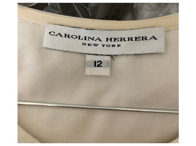 Vestido blanco sin mangas Carolina Herrera con volantes - vista 3