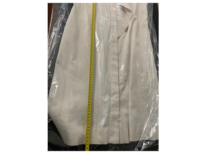 Vestido blanco sin mangas Carolina Herrera con volantes - vista 6