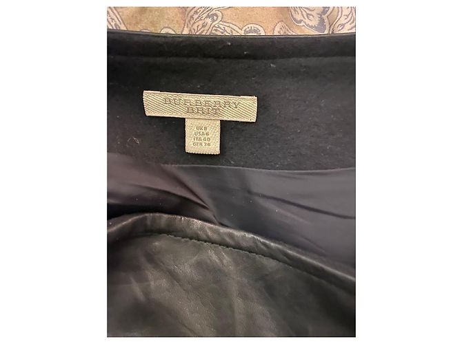 Burberry Saia Plissada em Lã e Couro Preto - vista 2