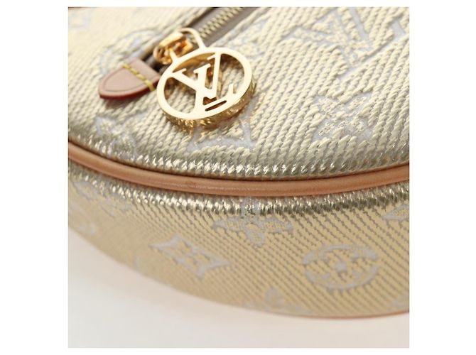 LOUIS VUITTON Monogram Laminated Jacquard Loop Bag Gold M22928 LV Auth 206919SM Dourado - vista 17