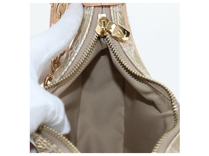 LOUIS VUITTON Monogram Laminated Jacquard Loop Bag Gold M22928 LV Auth 206919SM Dourado - vista 25