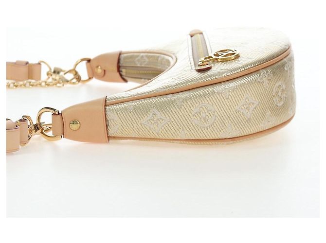 LOUIS VUITTON Monogram Laminated Jacquard Loop Bag Gold M22928 LV Auth 206919SM Dourado - vista 3