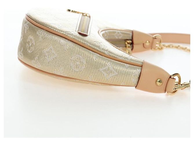 LOUIS VUITTON Monogram Laminated Jacquard Loop Bag Gold M22928 LV Auth 206919SM Dourado - vista 4