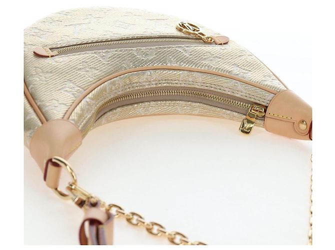 LOUIS VUITTON Monogram Laminated Jacquard Loop Bag Gold M22928 LV Auth 206919SM Dourado - vista 6