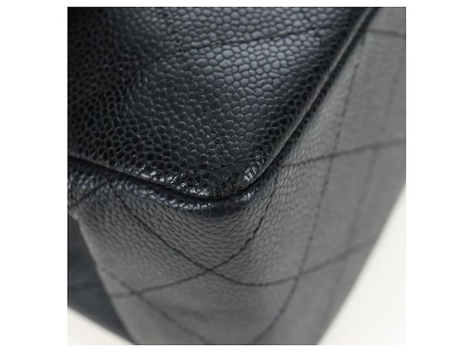 Borsa CHANEL Chain Big Matelasse30 Pelle Caviar Nero Oro CC Auth BA16027SAV D'oro - vista 16