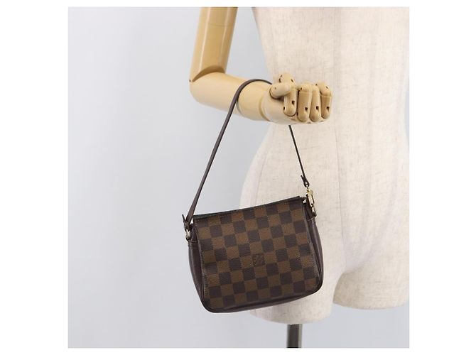 LOUIS VUITTON Damier Ebene Trousse Makeup Pouch N51982 LV Auth 205283A - vista 24