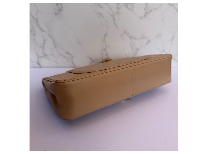 Timeless Bolso Chanel Classic Flap Medium en piel de cordero beige - vista 11