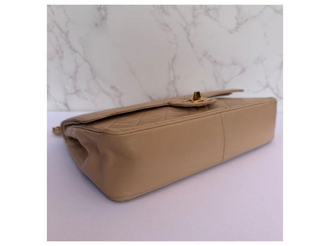 Timeless Bolso Chanel Classic Flap Medium en piel de cordero beige - vista 8